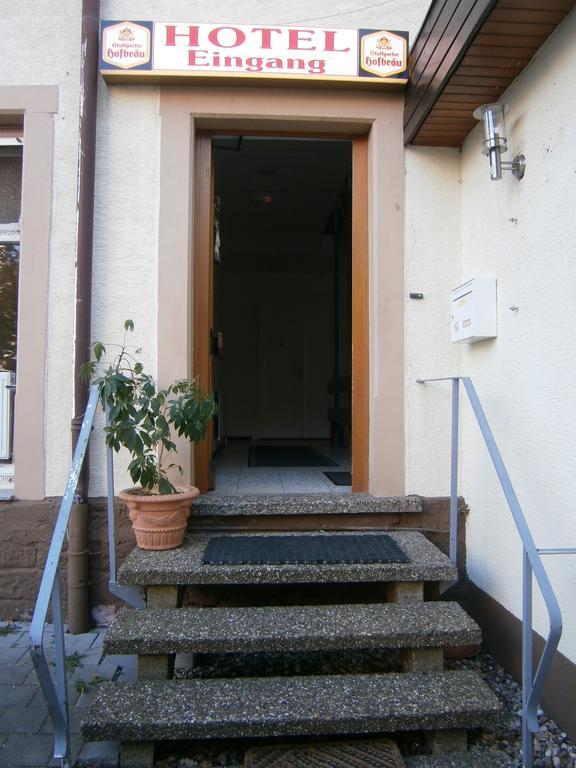 Hotel Strauss Waldbronn Ngoại thất bức ảnh