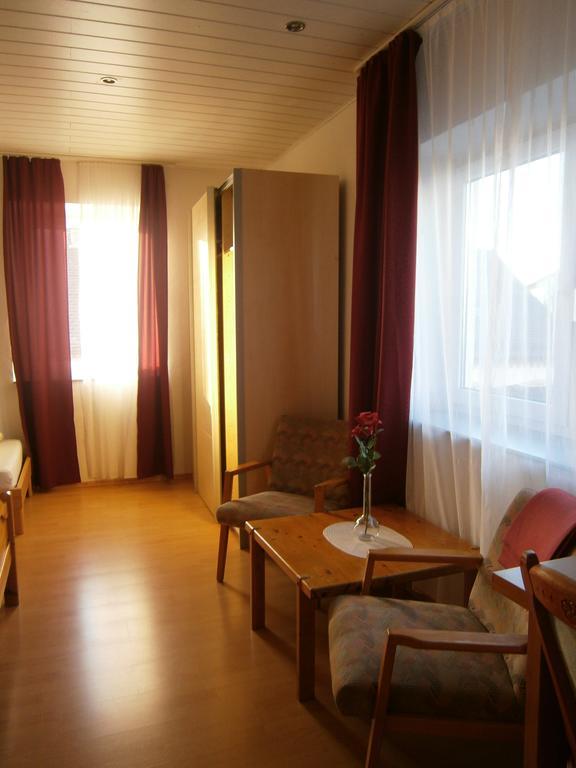 Hotel Strauss Waldbronn Phòng bức ảnh